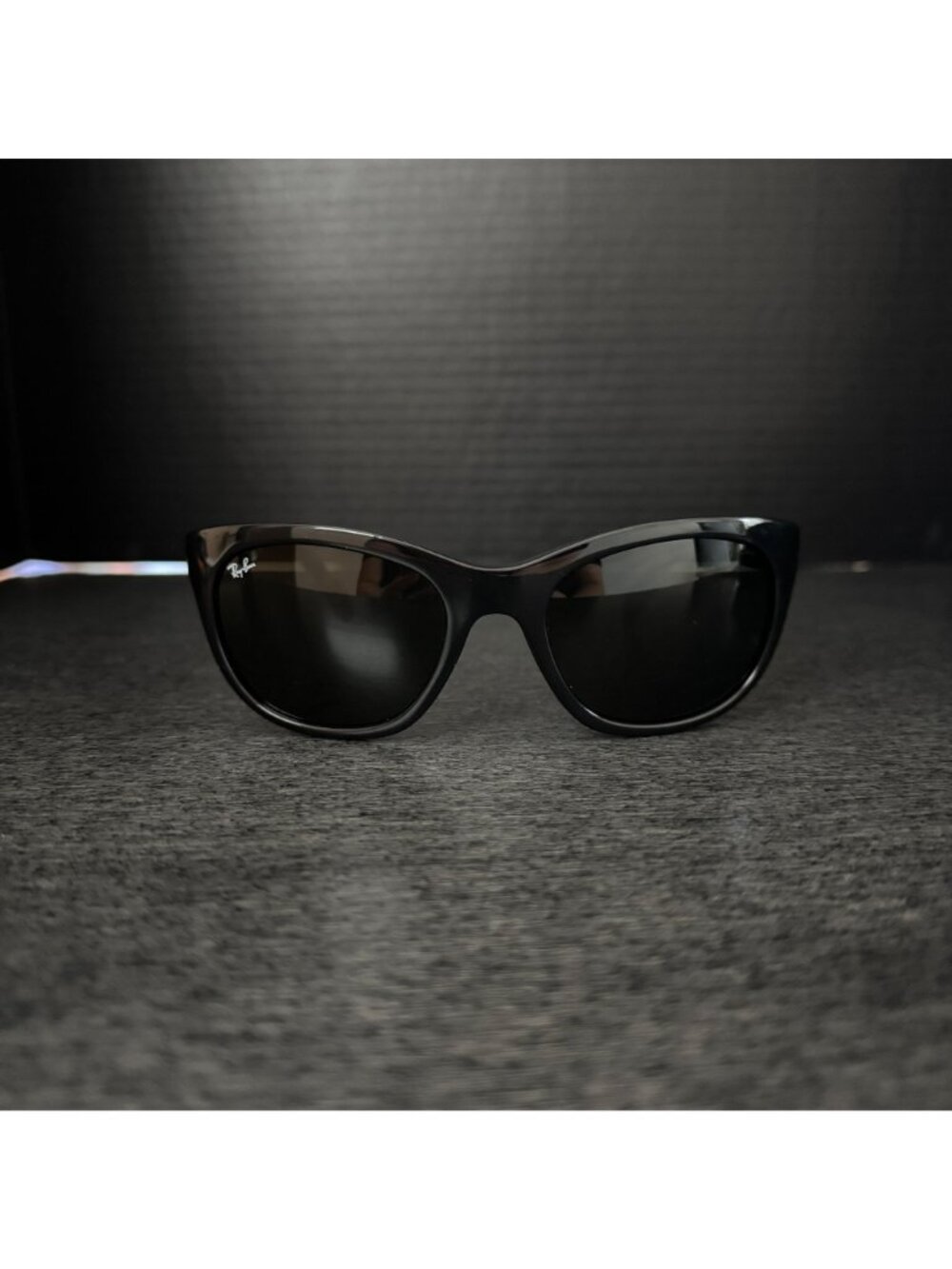 NWOT Ray-Ban RB4216 601/71 56mm Sunglasses Women's Black Frame Case Dust Bag - Picture 4 of 9